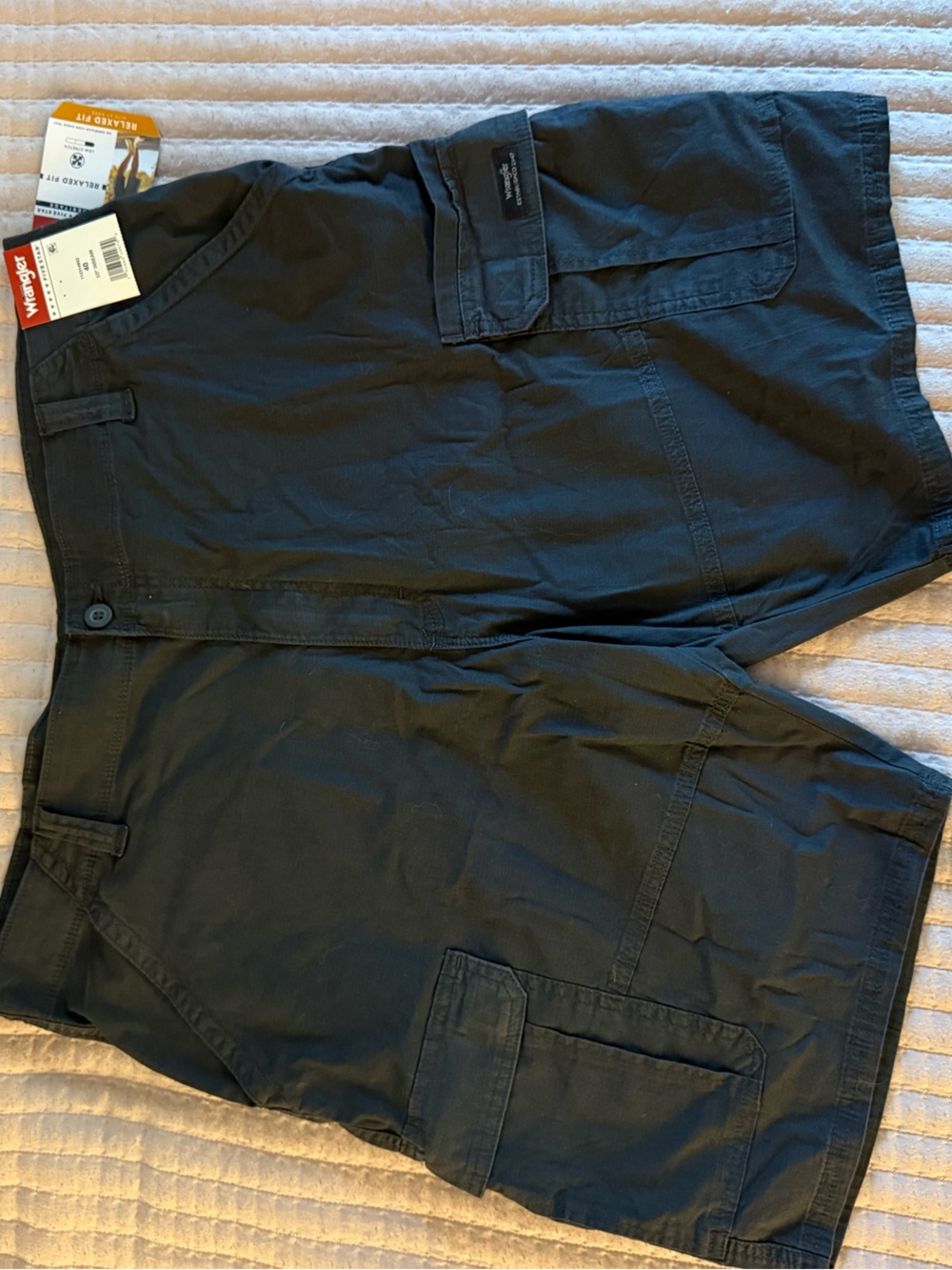 Wrangler Men’s Black Cargo Shorts Size 40